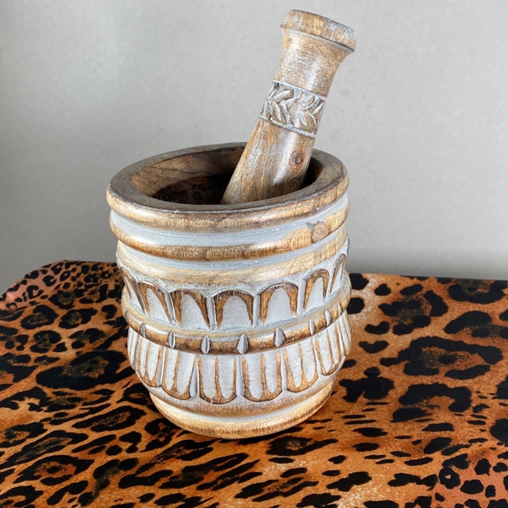 Wooden muddle herb grinder